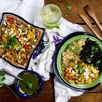 Calabacitas a la Mexicana or Mexican style zucchini with corn by @SpicieFoodie | #vegan recipe with #vegetarian option
