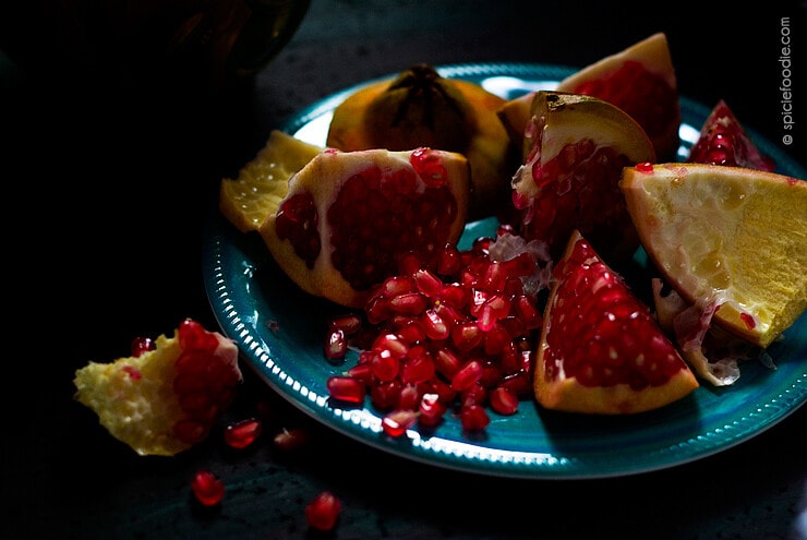 The Easiest Way to Cut Open a Pomegranate | #pomegranate #howtoseed