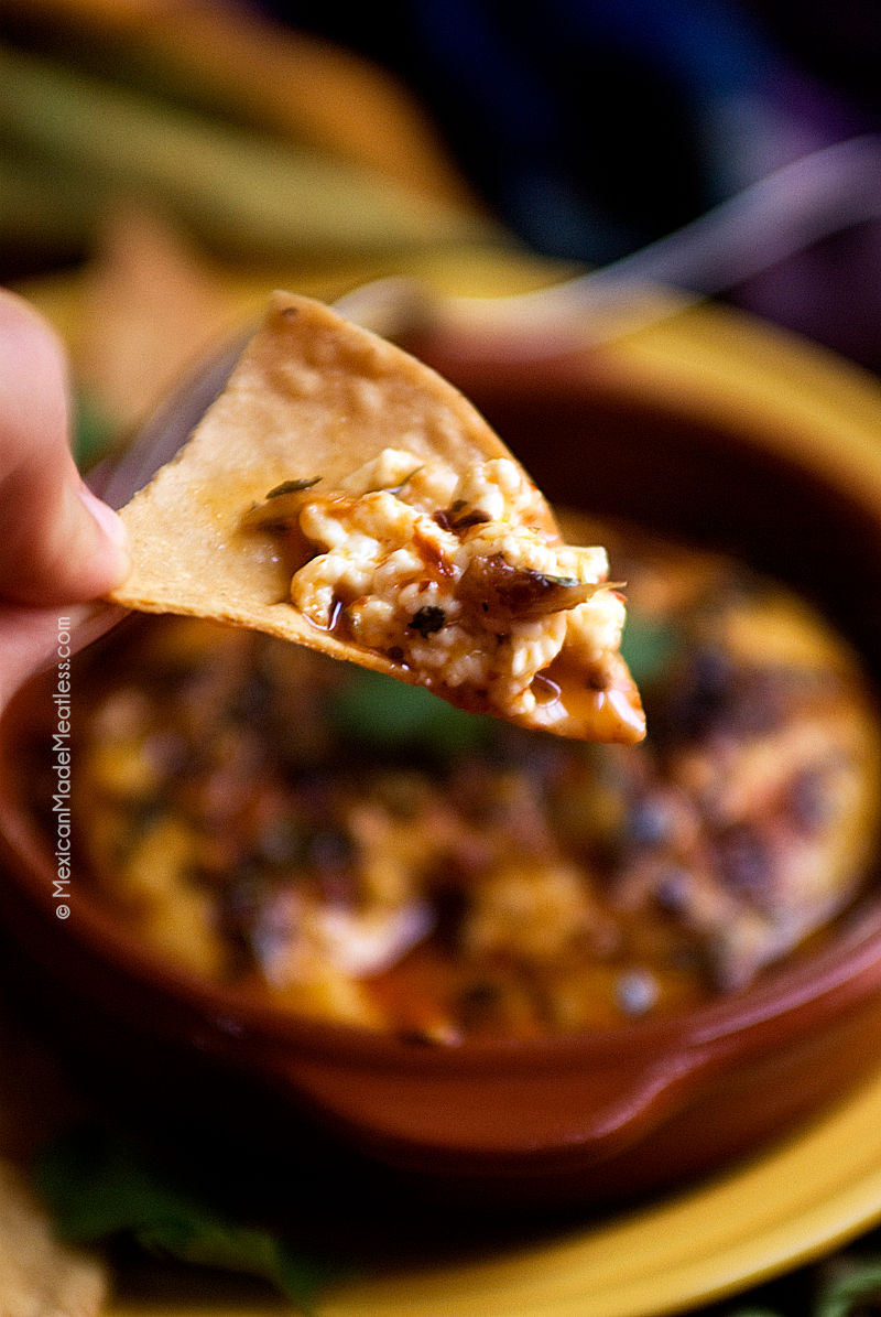 Baked Panela Cheese with Herbs and Pepper Flakes | #mexican #appetiser #glutenfree