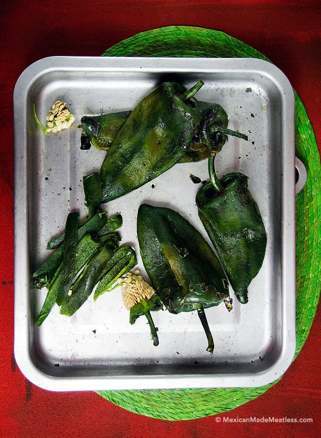 How to Roast Poblano Peppers Over an Open Flame | #poblanopeppers #howtocook #chilies