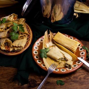 Jalapeno and Chihuahua Cheese Tamales by @MexicanMadeMeatless | #vegetariantamales #tamales #vegetarian #mexicanmademeatless