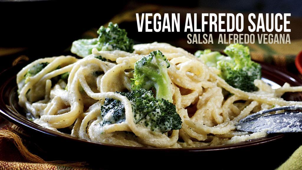 Vegan Alfredo Sauce Recipe (Salsa alfredo vegana)