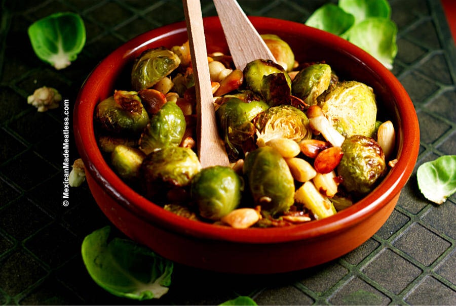 Roasted Almonds and Brussels Sprouts Recioe