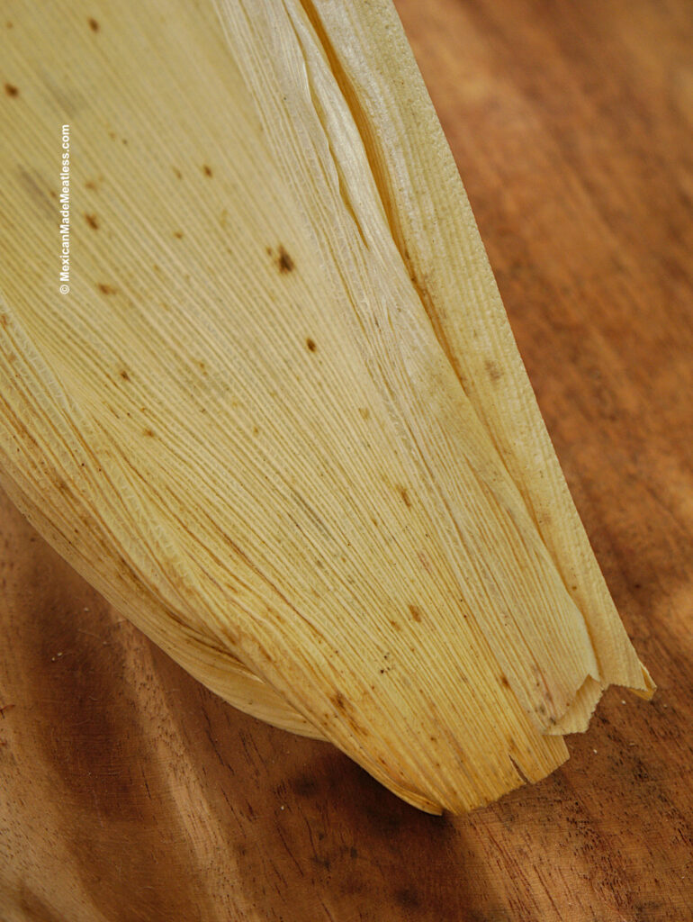How to sort corn husks for tamales.